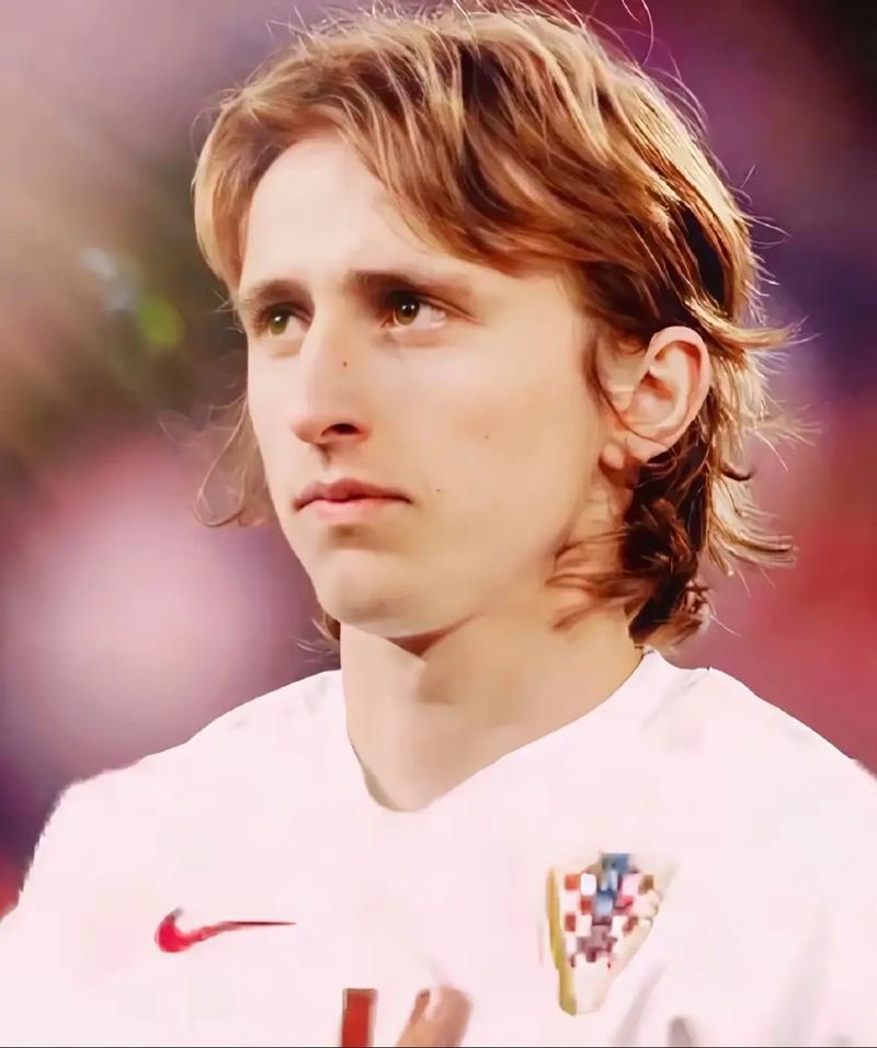 坂本勇人达成交流战最多安打纪录 并列巨人队史第三多次数「猛打赏」纪录｜日职