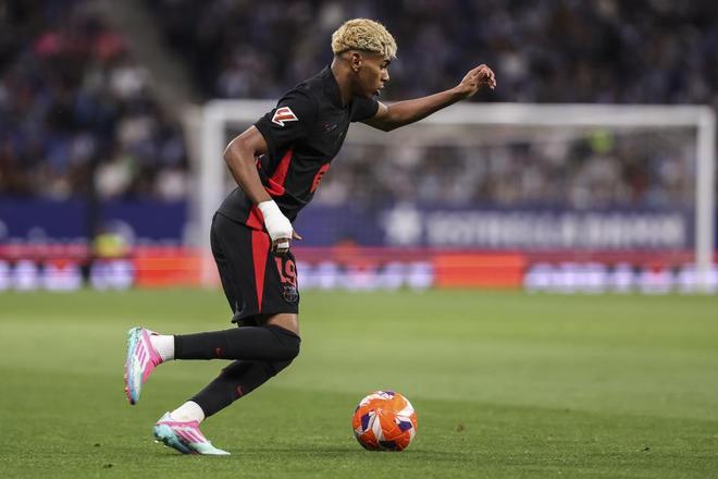 F1中国大奖赛：皮亚斯特里斩获F1生涯首个杆位